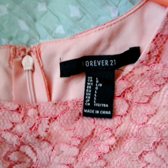 Dress - Picture 2 of 2